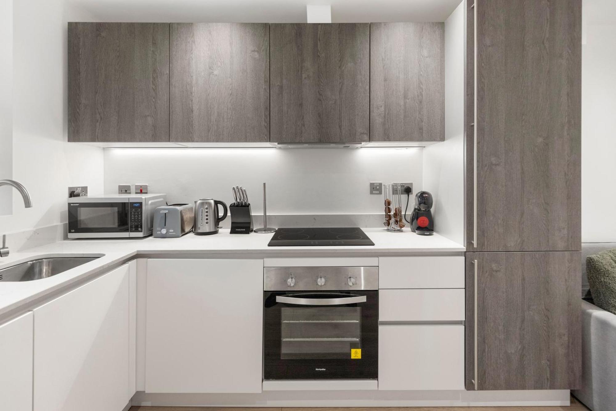 Spacious Luxury Apartment King Bed - Central Location 런던 외부 사진